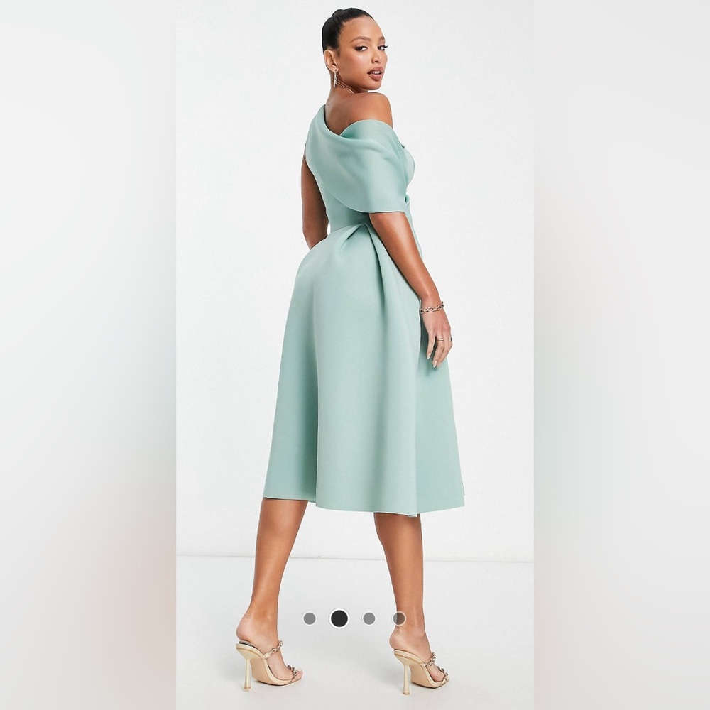 ASOS Mint Green One-Shoulder Prom Dress - Picture 3 of 4